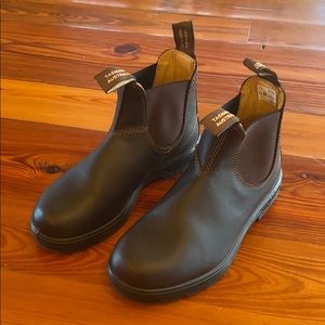 Blundstone size 7.5 brown only worn once